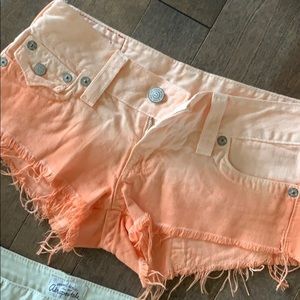 Beach shorts (multiple)